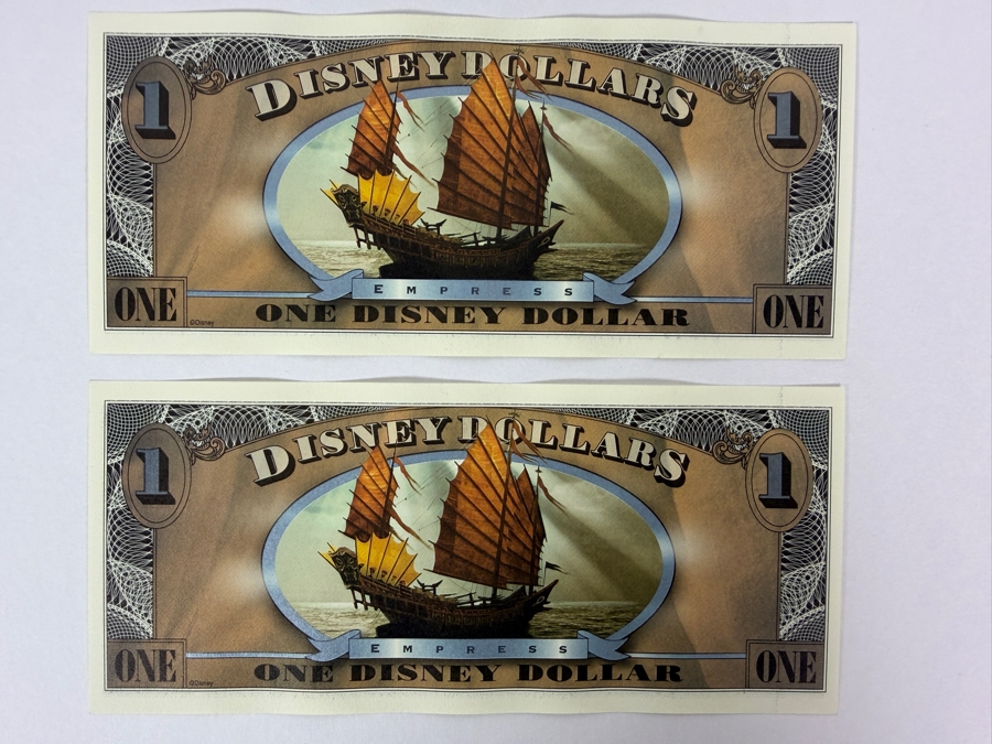 (2) 2007 Series $1 Disney Dollars Pirates of the Caribbean: At World's End Skull Design In Mint Uncirculated Condition Consecutive Serial Numbers E00037239E / E00037240E [Photo 4]