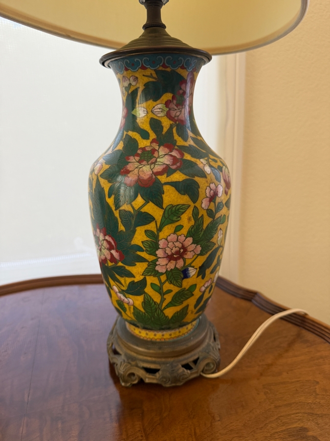 Vintage Chinese Cloisonne Enamel Yellow Ground Baluster Vase Table Lamp Decorated With Phoenix Bird and Peony Blossoms On Metal Base [Photo 4]