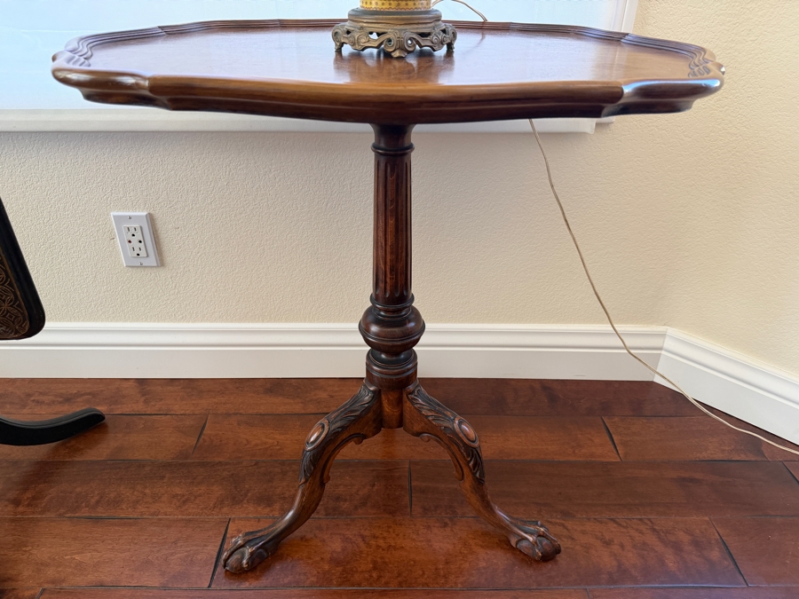 Vintage Chippendale Style Mahogany Piecrust Tea Table Featuring Fluted Pedestal Column And Carved Tripod Ball And Claw Feet 28'W X 22'D