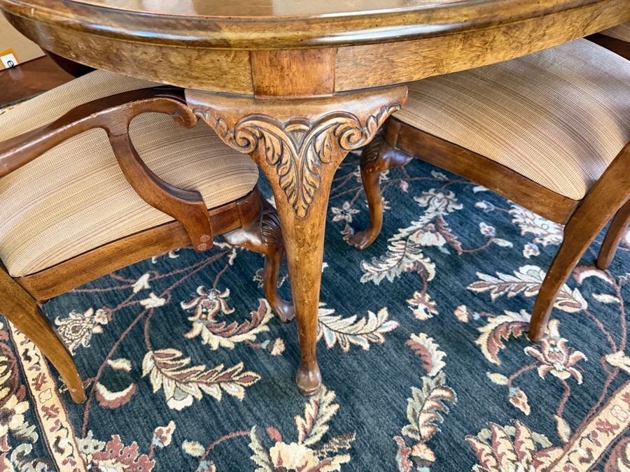 Thomasville Traditional Chippendale Style Mahogany Dining Set Including Oval Extension Table And Six Pierced Splat Back Chairs 44' X 85' (Leaves: 20') [Photo 7]