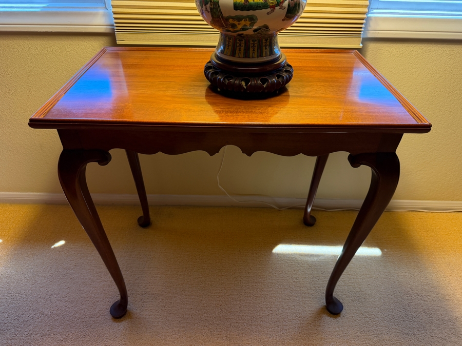 Traditional Queen Anne Style Mahogany Side Table With Pull Out Drink Trays Scalloped Apron And Pad Feet 29'W X 18'D X 27'H [Photo 4]