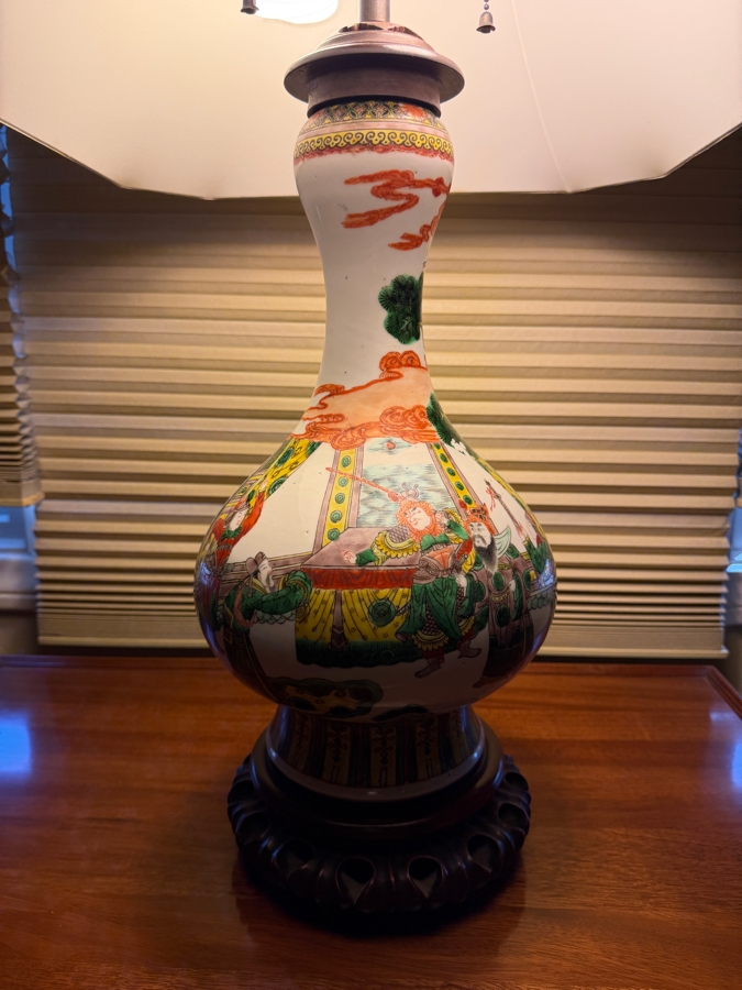 Vintage Chinese Famille Verte Porcelain Garlic Head Vase Table Lamp Decorated With Hand Painted Court Scene 33'H [Photo 3]