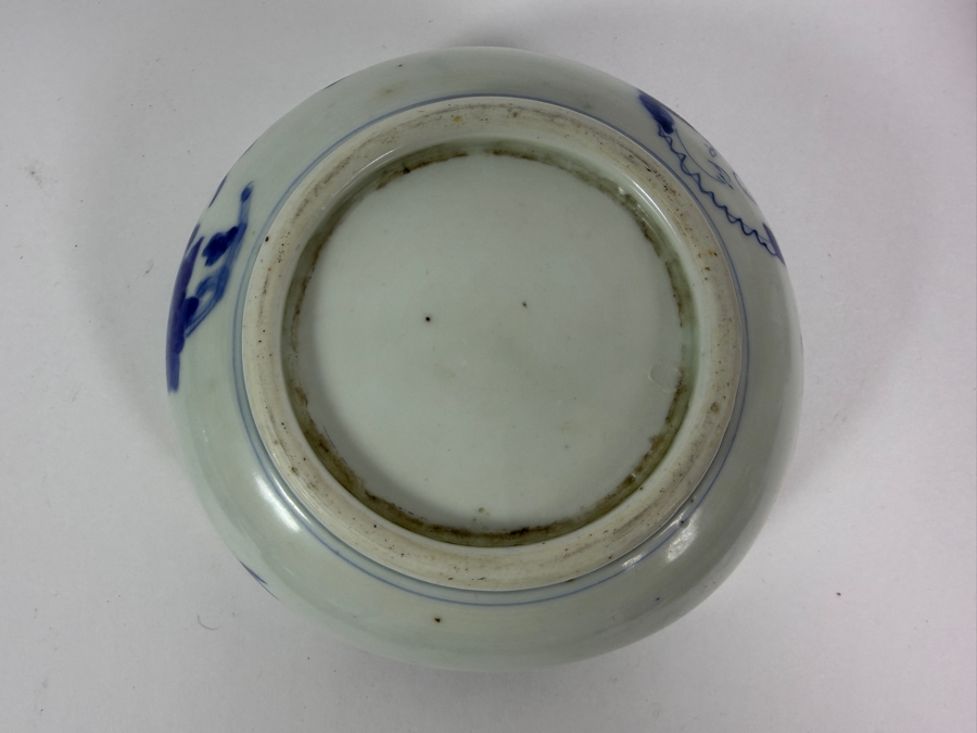 Antique Japanese Ko-Imari Blue And White Porcelain Tricorner Soba Choko Cup With Medallion Designs 6.5' X 2.25' [Photo 10]