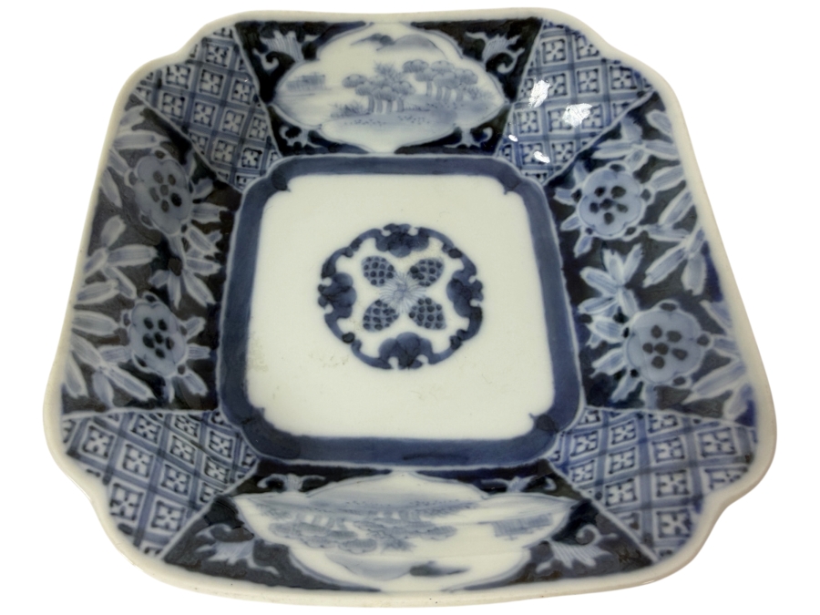Antique Japanese Ko-Imari Square Kakubachi Serving Bowl Featuring Underglaze Fuki Chojo Fuku Mark 5.75' X 1.5'