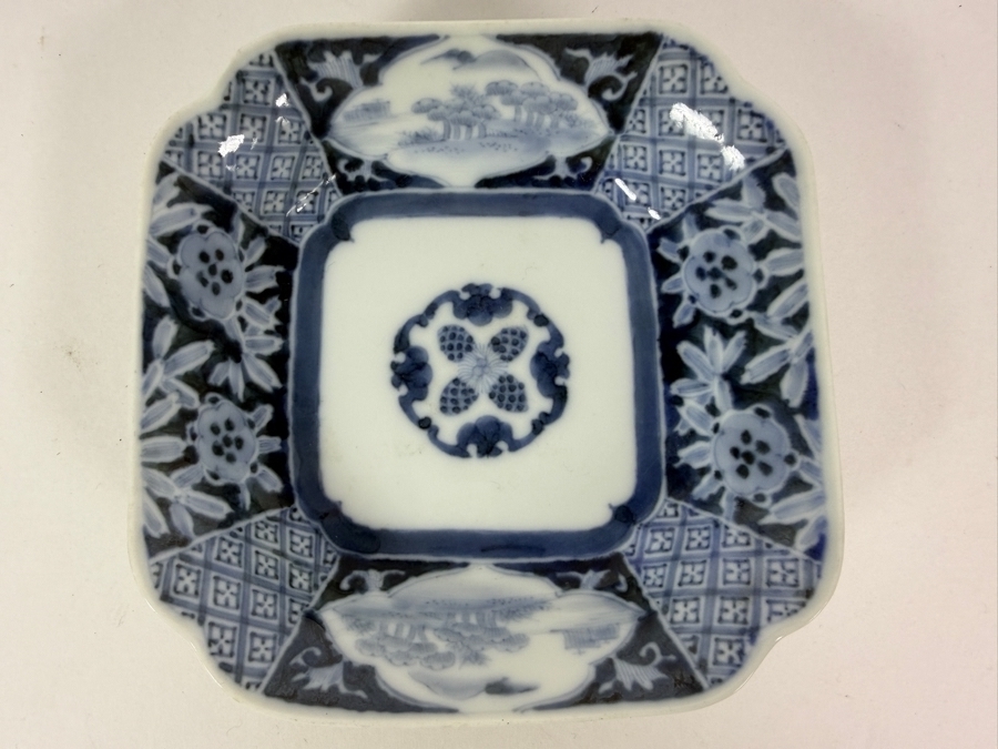 Antique Japanese Ko-Imari Square Kakubachi Serving Bowl Featuring Underglaze Fuki Chojo Fuku Mark 5.75' X 1.5' [Photo 2]