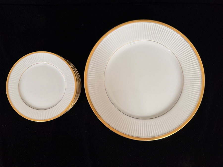 Fitz & Floyd Fine Porcelain Classique d’Or Gold Banded Ribbed Rim Plate Collection 6.5' / 10.5' [Photo 7]