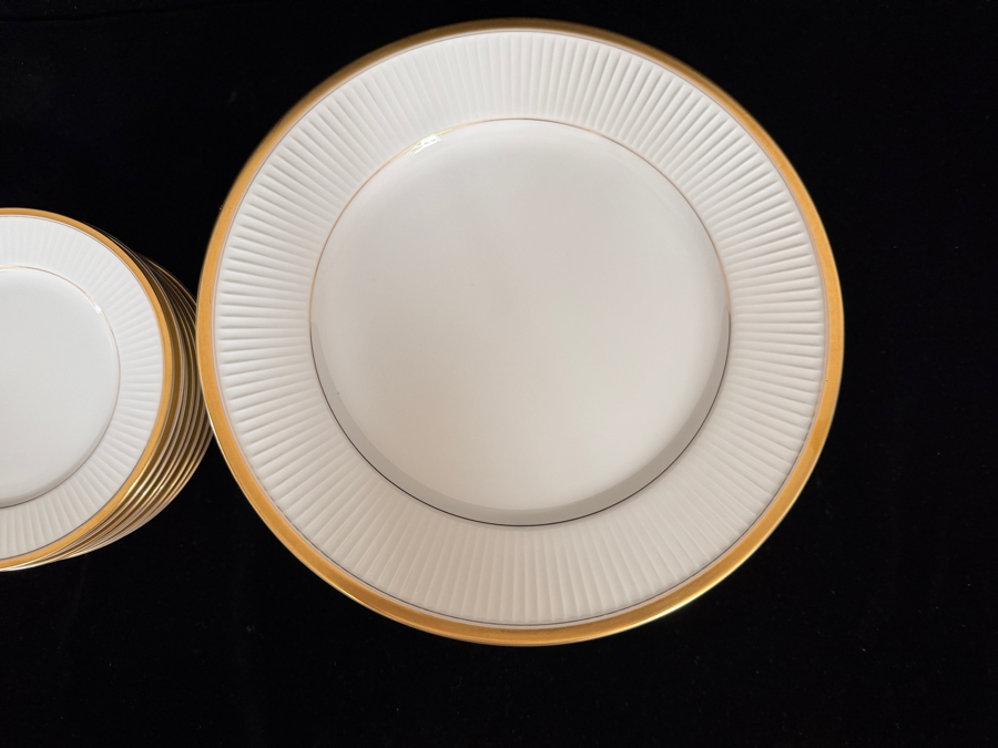 Fitz & Floyd Fine Porcelain Classique d’Or Gold Banded Ribbed Rim Plate Collection 6.5' / 10.5' [Photo 6]