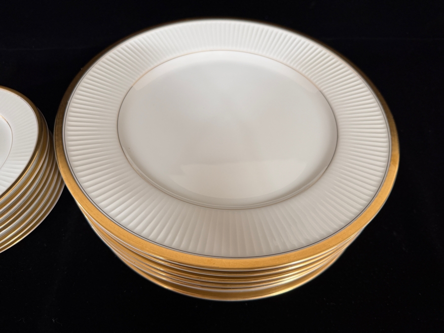 Fitz & Floyd Fine Porcelain Classique d’Or Gold Banded Ribbed Rim Plate Collection 6.5' / 10.5' [Photo 5]