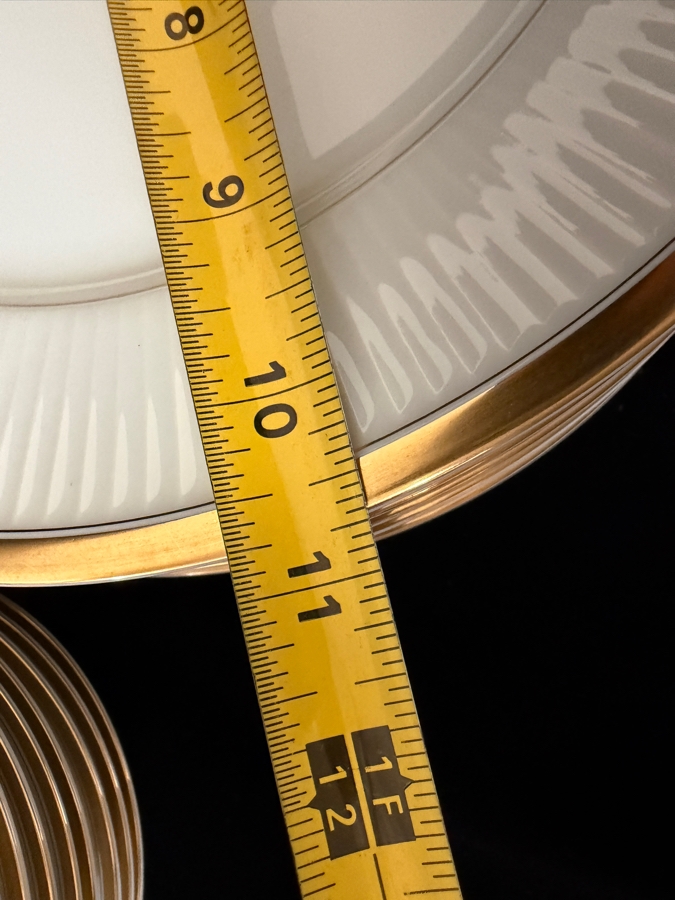 Fitz & Floyd Fine Porcelain Classique d’Or Gold Banded Ribbed Rim Plate Collection 6.5' / 10.5' [Photo 11]