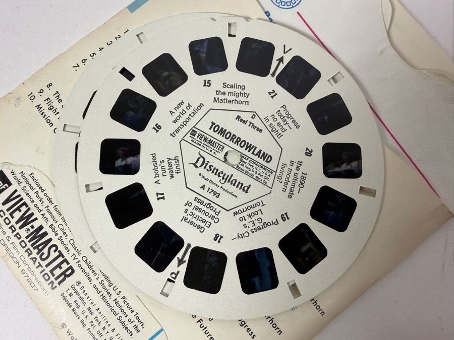 Collection of Four Vintage 1960s GAF and Sawyer's View-Master 3-Reel Packets (Featuring Disneyland and Walt Disney's Cinderella) [Photo 6]