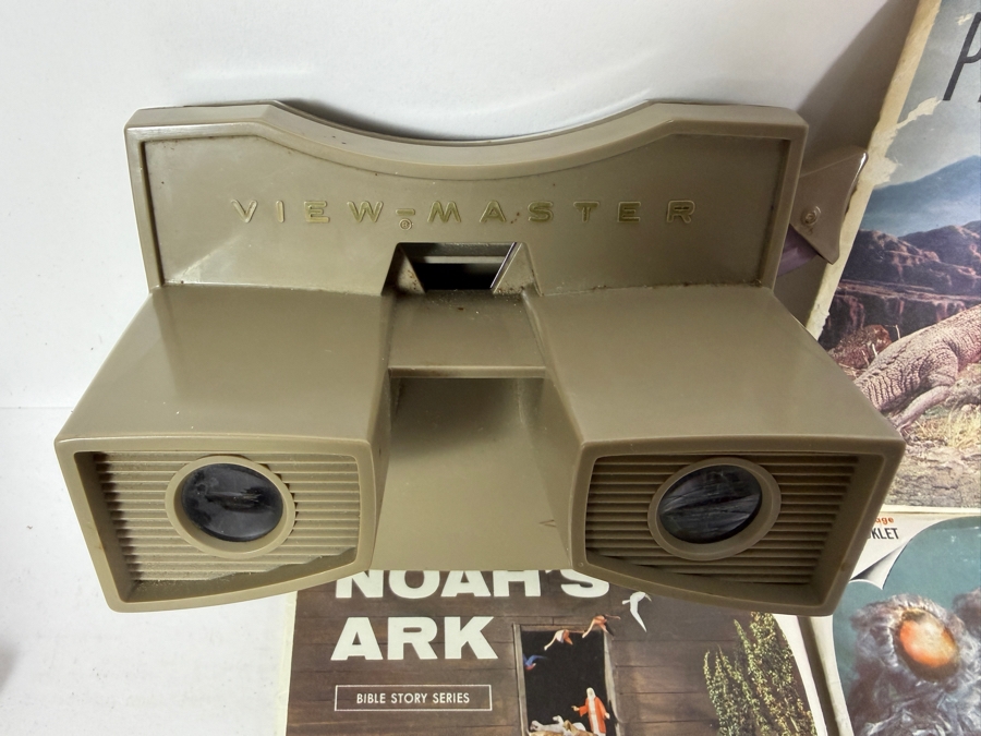 Vintage 1950s–1970s GAF and Sawyer's View-Master Toy Viewer Grouped With A Large Collection Of Twenty-Eight 3-Reel Packets [Photo 2]
