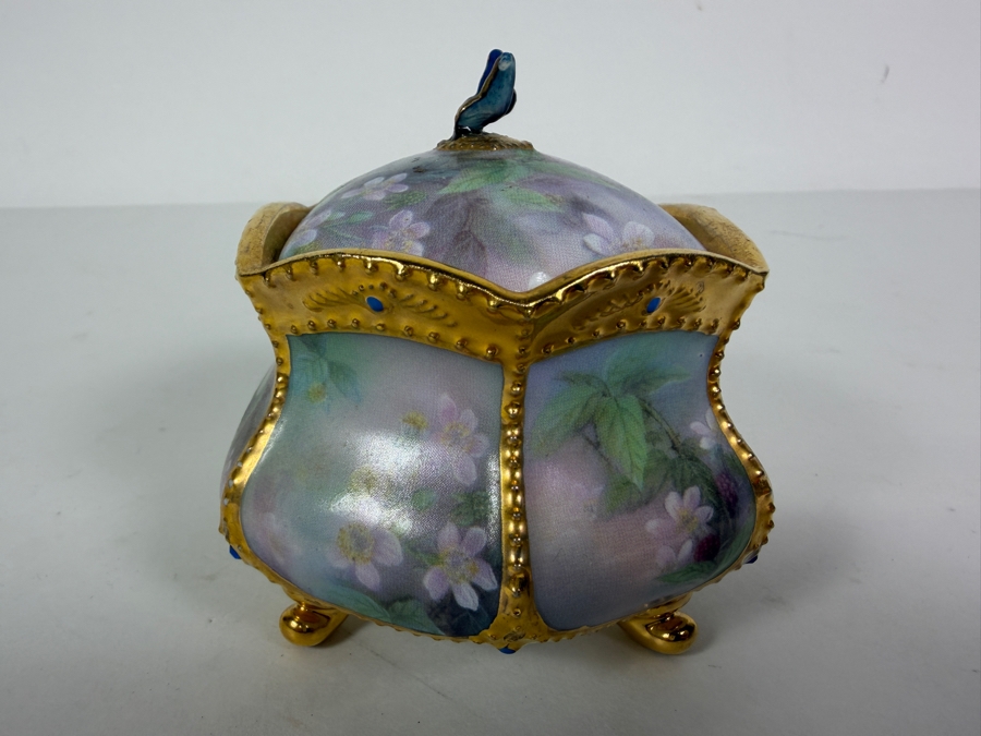Limited Edition Flights of Fancy Lena Liu's Enchanted Wings Porcelain Music Box Featuring Music Wind Beneath My Wings 2001 3.5'H [Photo 3]