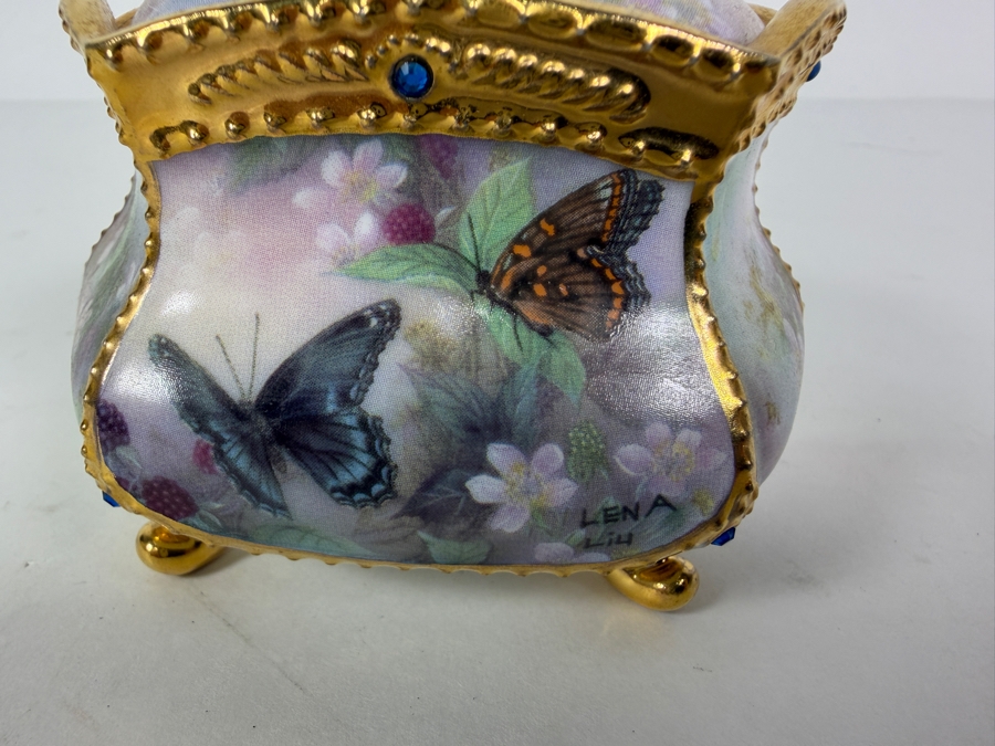 Limited Edition Flights of Fancy Lena Liu's Enchanted Wings Porcelain Music Box Featuring Music Wind Beneath My Wings 2001 3.5'H [Photo 2]