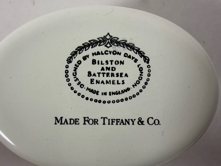 Vintage Halcyon Days Bilston And Battersea All Things Are Sweetened By Risk Enamel Trinket Box Made For Tiffany And Co 2.5'W [Photo 8]