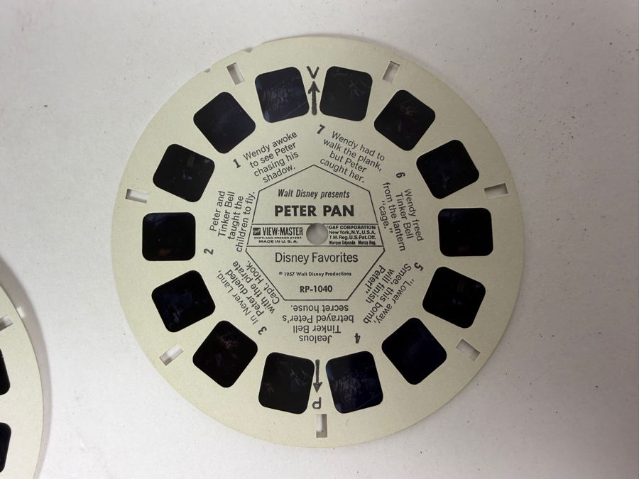 Vintage 1960's Sawyer's View Master Projector Walt Disney Cartoon Theatre with Disney 10 Reels [Photo 19]