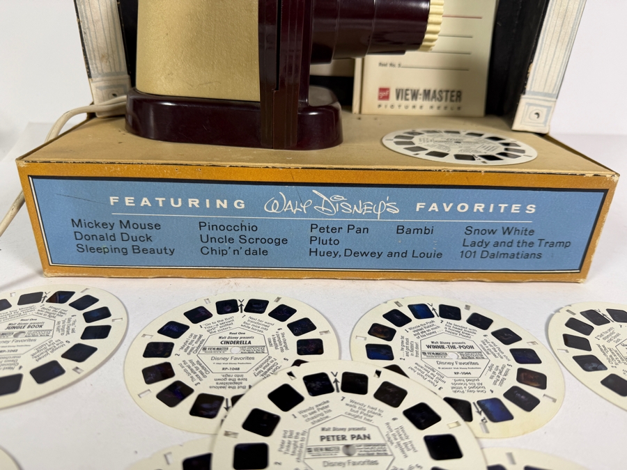Vintage 1960's Sawyer's View Master Projector Walt Disney Cartoon Theatre with Disney 10 Reels [Photo 6]