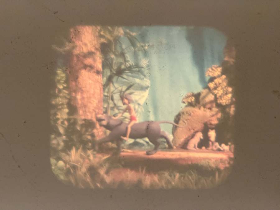 Vintage 1960's Sawyer's View Master Projector Walt Disney Cartoon Theatre with Disney 10 Reels [Photo 3]