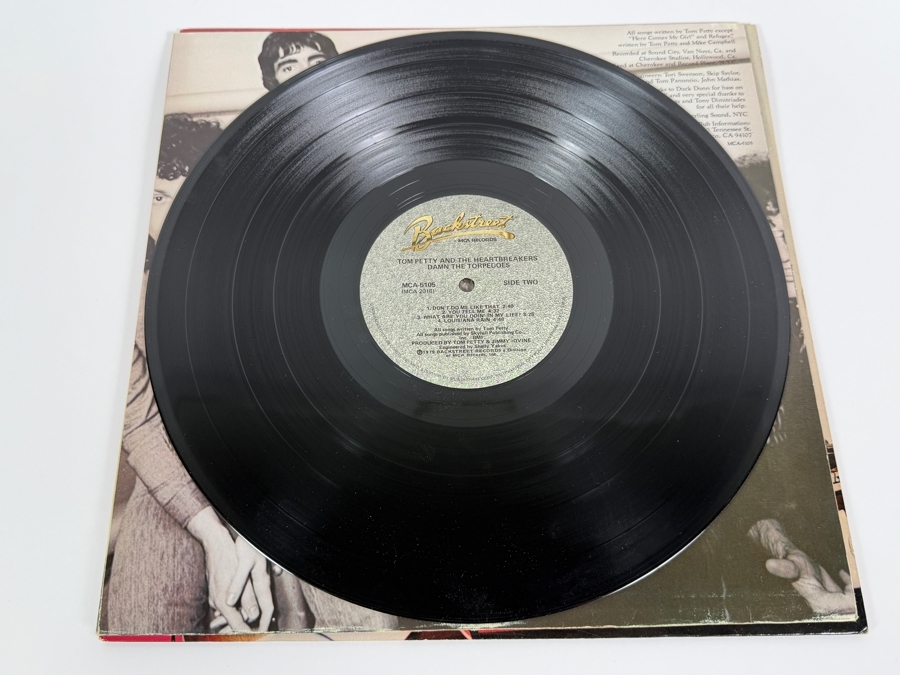 Tom Petty and the Heartbreakers - Damn the Torpedoes - Backstreet Records / MCA Records - MCA-5105 - 1979 - Vinyl Record [Photo 4]