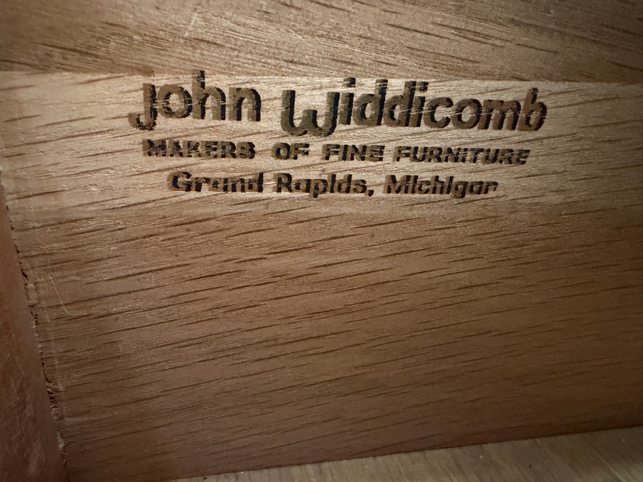Pair of Vintage John Widdicomb Bombe Style Walnut Nighstands 24W X 18D X 24.5H [Photo 6]