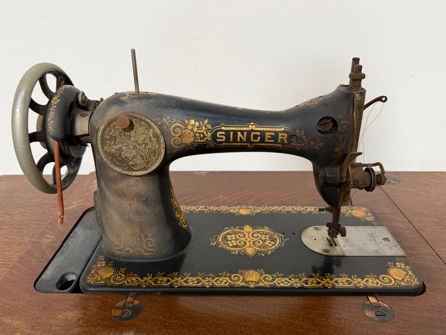 Antique Singer Treadle Sewing Machine with Oak Cabinet (Needs New Belt) 36W X 17D X 31H [Photo 11]