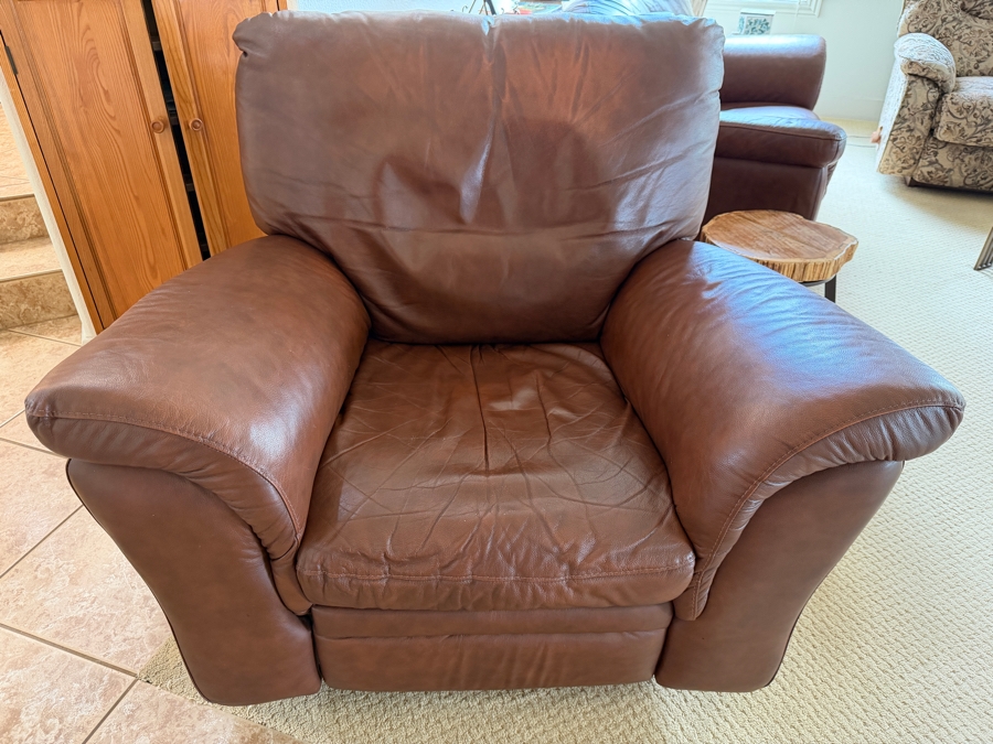 Just Added - Chateau d'Ax Leather Armchair Made in Milan Italy 43W X 36D [Photo 3]