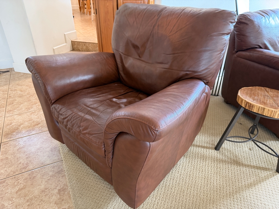 Just Added - Chateau d'Ax Leather Armchair Made in Milan Italy 43W X 36D [Photo 4]