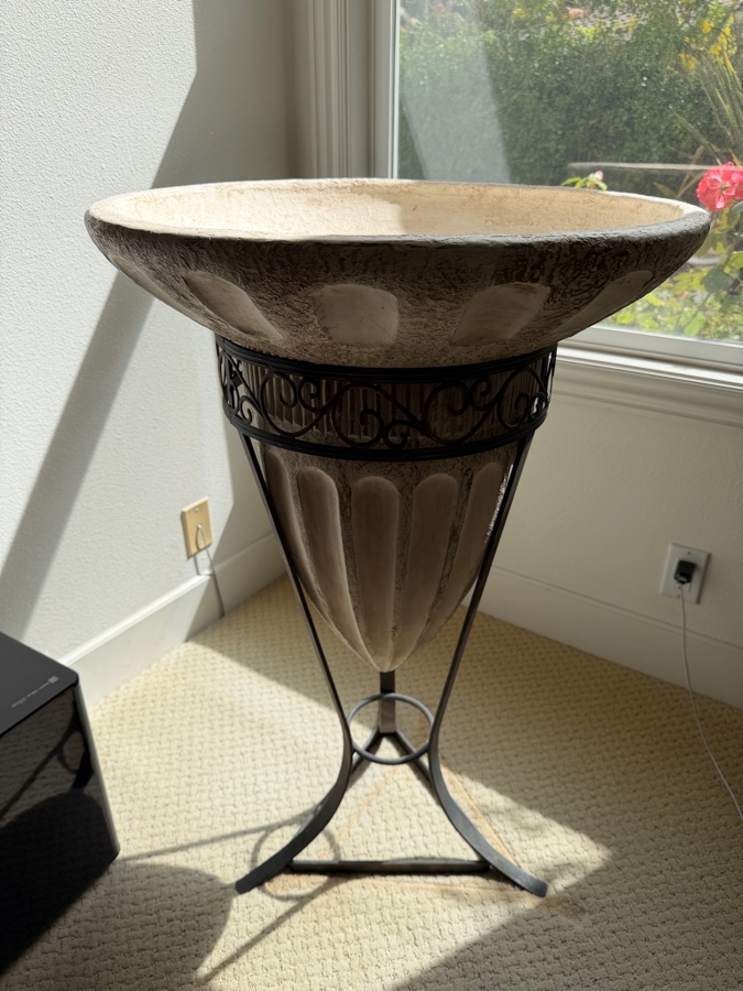 Just Added - Pedestal Planter 23.5W X 36.5H [Photo 3]