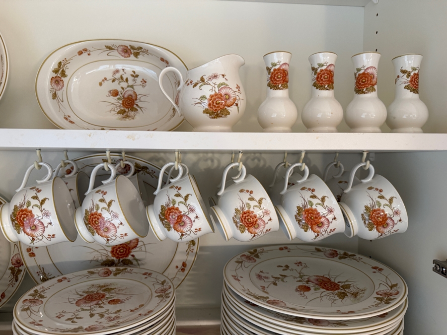 Just Added - Versatone by Noritake Hofgarten Pattern Approximate Service for 12 Made in Japan [Photo 5]