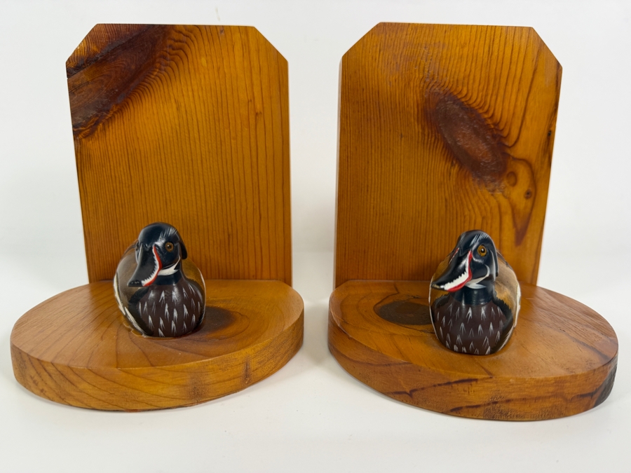 Just Added - Pair of Wooden Hand-Painted Duck Bookends 12W X 7H [Photo 5]