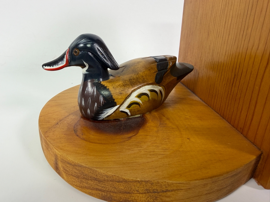 Just Added - Pair of Wooden Hand-Painted Duck Bookends 12W X 7H [Photo 4]