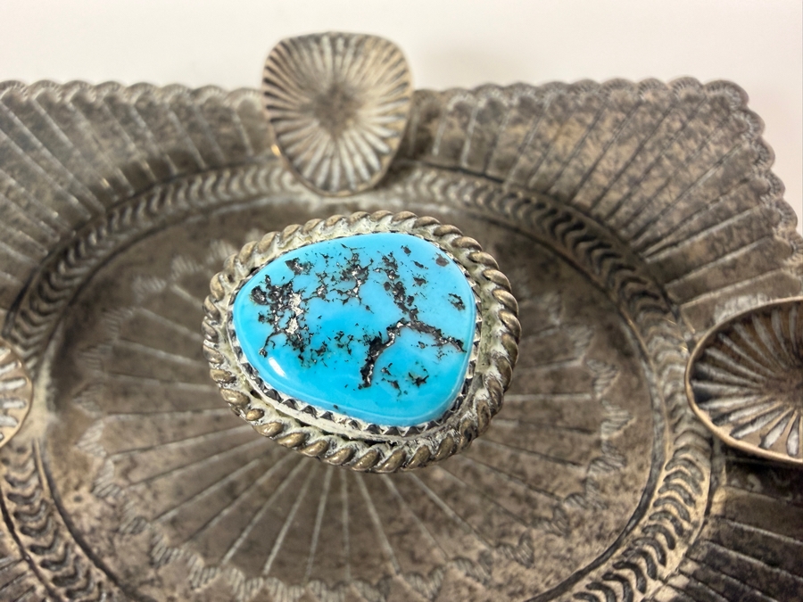 Just Added - Vintage Navajo Sterling Silver and Turquoise Ashtray Signed by Artist Carson Begay 4.5'W X 3.5'D X 2'H 67.3g
 [Photo 4]