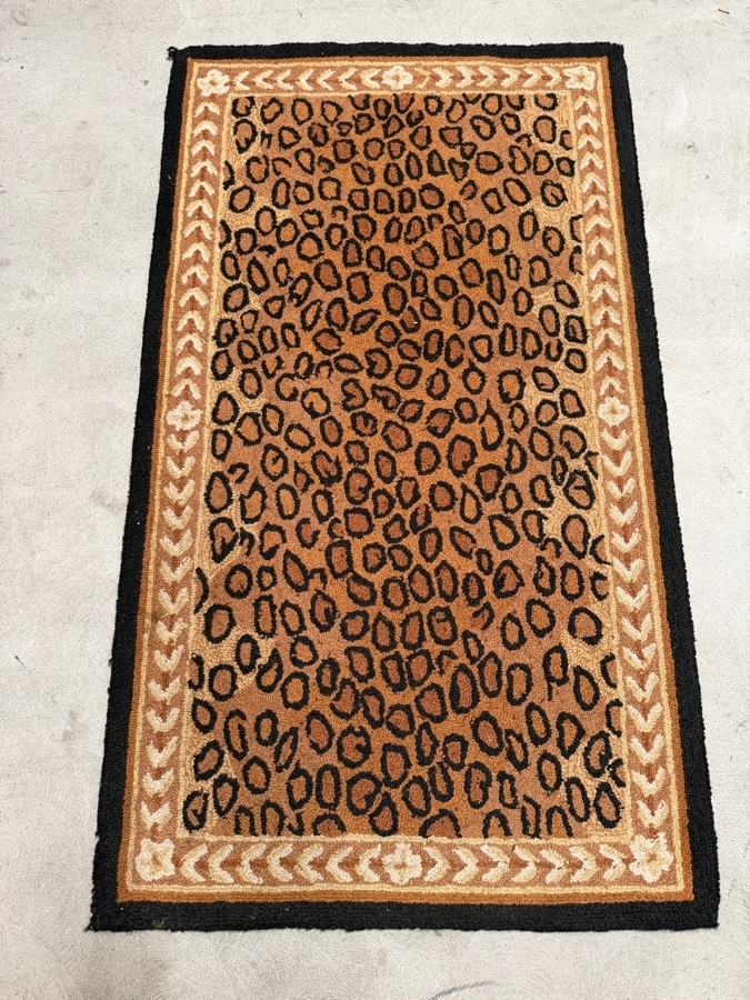 Just Added - Safavieh Chelsea Collection One Hundred Percent Wool Pile Black And Brown Cheetah Print Accent Rug Style Number HK15A-3 2'9' X 4'9'  [Photo 5]