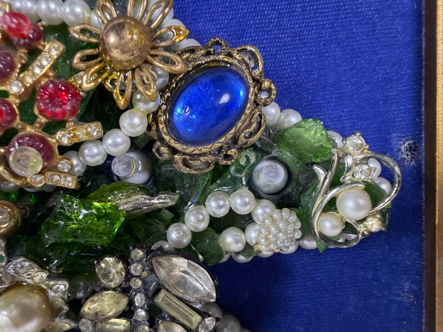 Just Added - Vintage Illuminated Mid Century Costume Jewelry Christmas Tree Art In Gilt Frame Featuring Attached Electric Light Cord 13.5 X 16.5 [Photo 10]