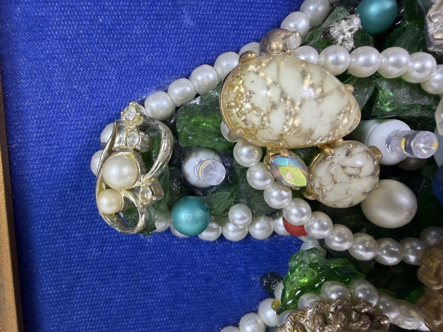 Just Added - Vintage Illuminated Mid Century Costume Jewelry Christmas Tree Art In Gilt Frame Featuring Attached Electric Light Cord 13.5 X 16.5 [Photo 7]