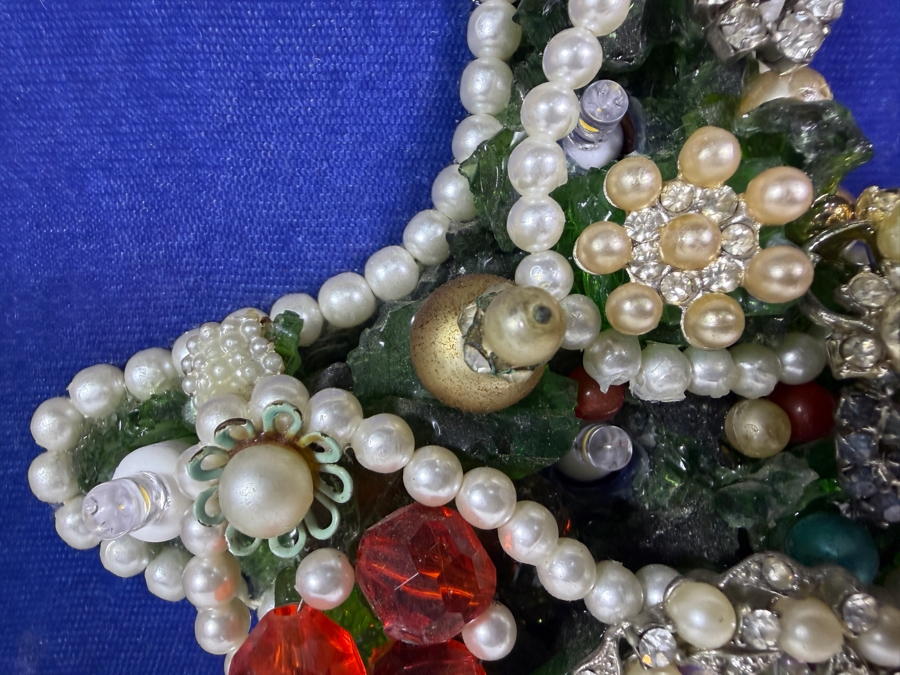 Just Added - Vintage Illuminated Mid Century Costume Jewelry Christmas Tree Art In Gilt Frame Featuring Attached Electric Light Cord 13.5 X 16.5 [Photo 15]