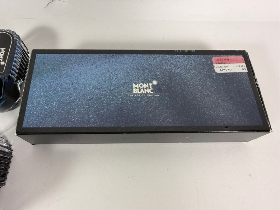 Just Added - Vintage Montblanc Meisterstuck Classique 144 Black And Two-Tone '4810' 14-karat gold Nib Fountain Pen Gift Set Including Two 50ml Ribbed Glass Ink Bottles New In Box Made In Germany [Photo 9]