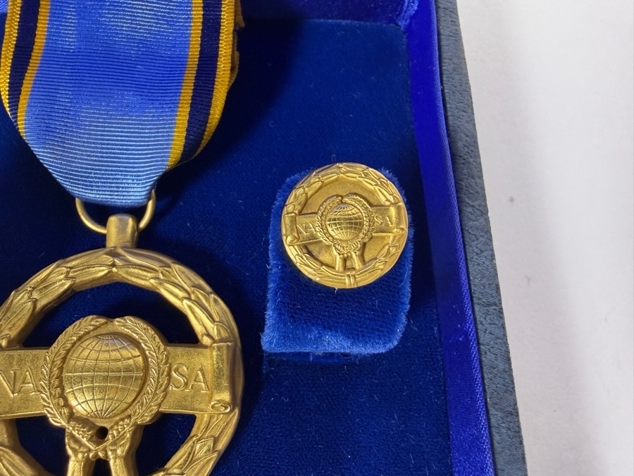 Just Added - RARE Vintage 1975 NASA Exceptional Service Medal in Original Box with Framed NASA Signed Certificate Presented to Robert C. Tausworthe with Original 1975 NASA Annual Awards Ceremony Program Presenting the Award to Dr. Tausworthe [Photo 7]