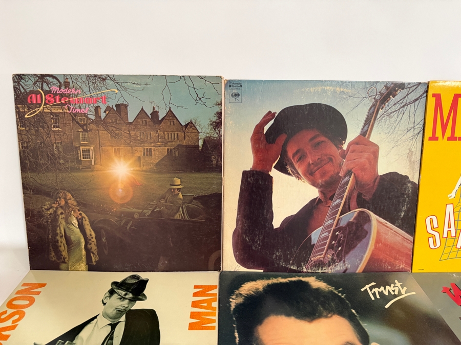 Just Added - (12) Vintage Vinyl Records [Photo 2]