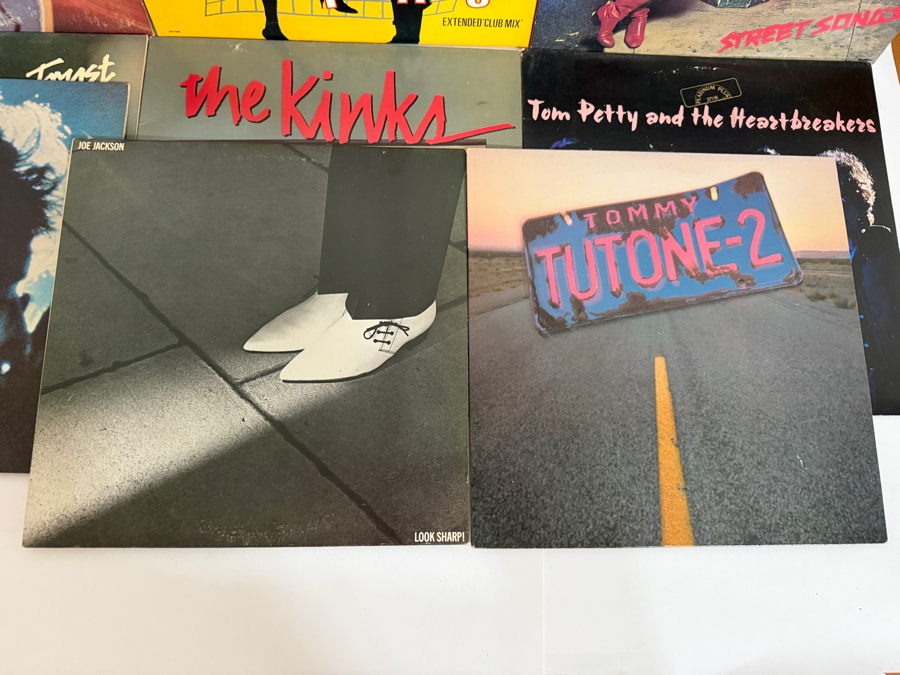 Just Added - (12) Vintage Vinyl Records [Photo 7]