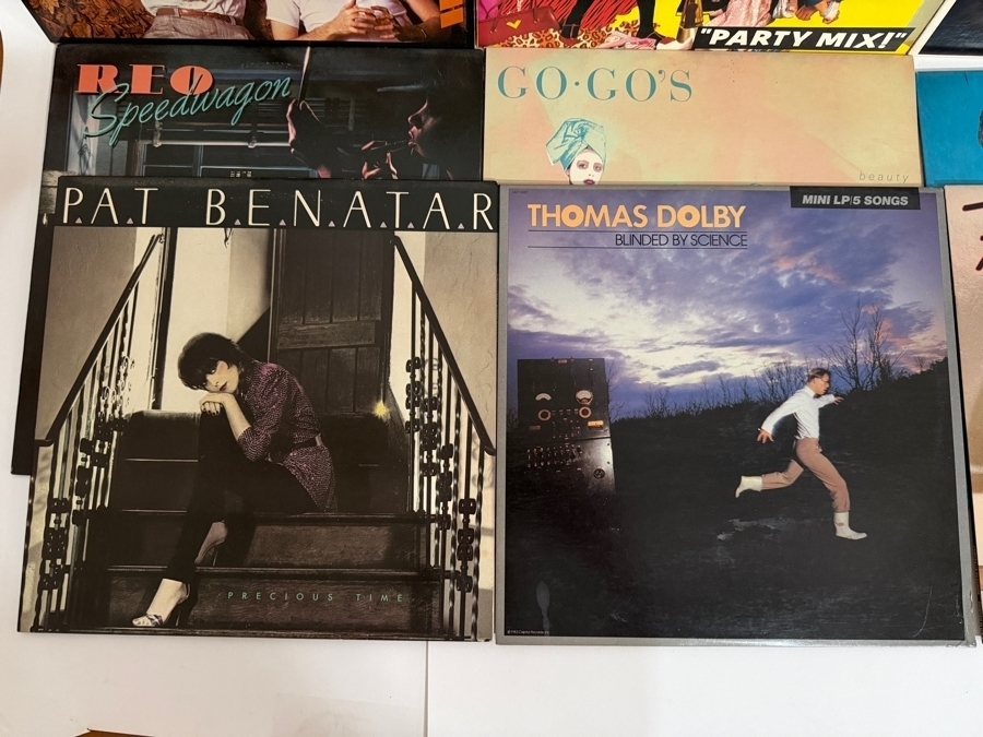 Just Added - (12) Vintage Vinyl Records [Photo 6]