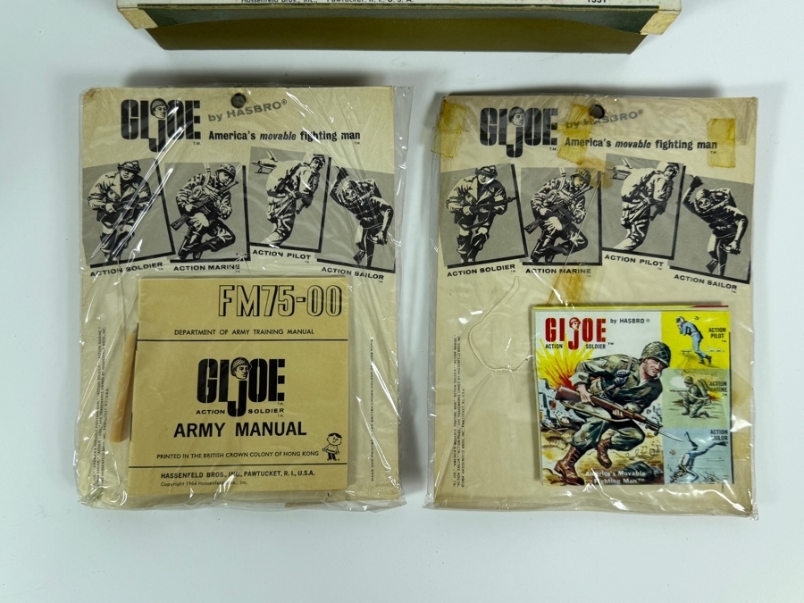 Just Added - Vintage 1964 Hasbro G.I. Joe Combat Medic Doctor Kit (Model #1331) and (2) New Old Stock Hasbro G.I. Joe Action Soldier Accessory Sets [Photo 4]