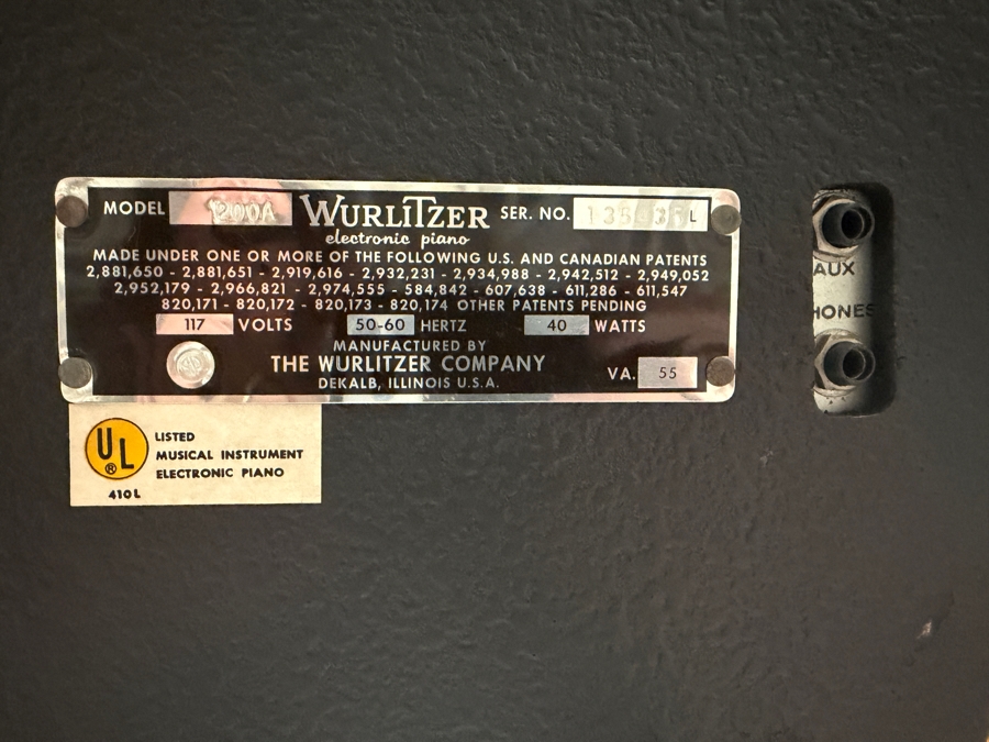 Vintage 1979 Wurlitzer 200A Electric Piano 135435L with Sustain Pedal from Wade Norton's Personal Collection [Photo 7]