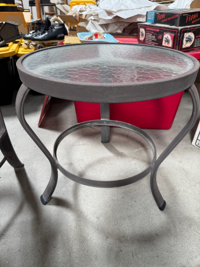 Just Added - Tropitone Cast Aluminum Outdoor Adjustable Chaise Lounge Chair With Glass Top Side Table [Photo 4]