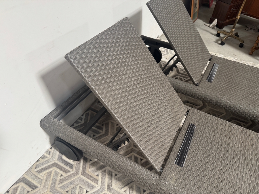 Set Of 2 RST Brand Outdoor Patio Resin Wicker Chaise Lounge Chairs 26W X 82L [Photo 3]