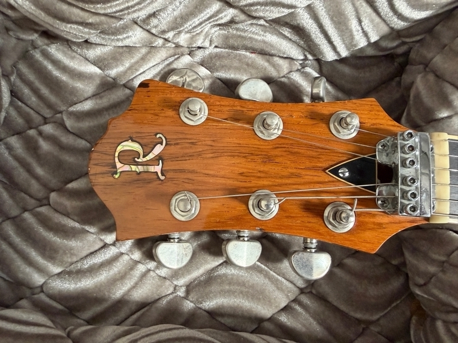 Vintage 1974 BC Rich Seagull Electric Guitar 408033 Famously Used on Stage by a Young Jeff Healey with First-Generation Hardshell Coffin Case from Wade Norton's Personal Collection [Photo 5]