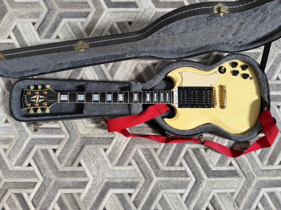 Vintage 1992 Gibson 1962 Les Paul Custom Reissue 90421406 from Wade Norton's Personal Collection - Primary Guitar Used on the Triple-Platinum Papa Roach Debut Album Infest - Used Extensively as a Primary Studio Tool at NRG Recording [Photo 2]