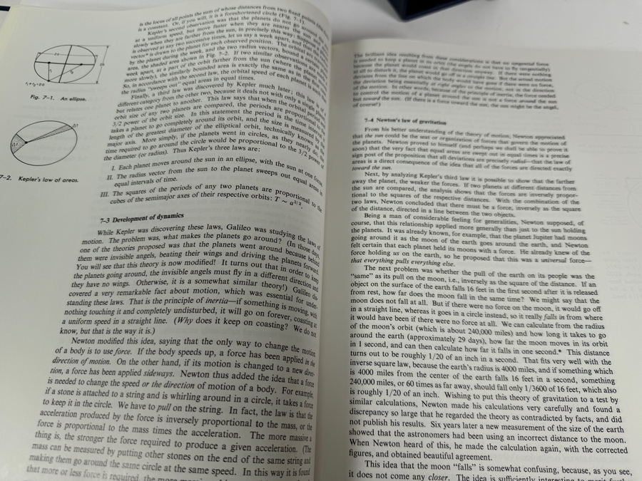 Just Added - Vintage 1989 Commemorative Issue Three-Volume Boxed Hardcover Book Set of The Feynman Lectures on Physics [Photo 8]