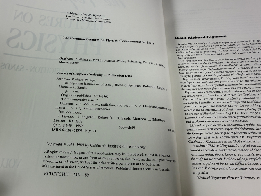 Just Added - Vintage 1989 Commemorative Issue Three-Volume Boxed Hardcover Book Set of The Feynman Lectures on Physics [Photo 6]