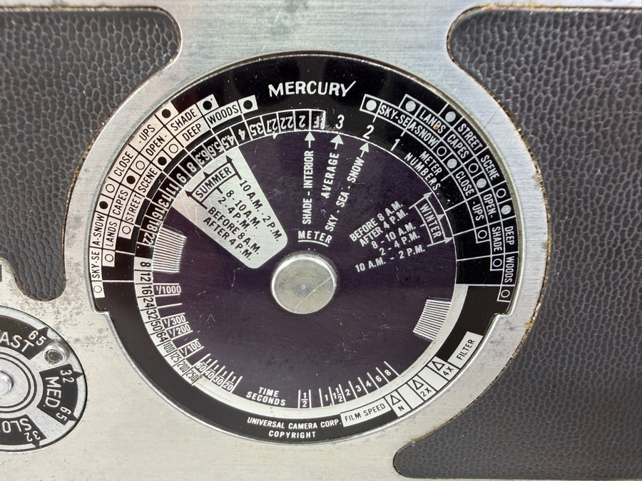 Just Added - Vintage Univex Mercury II (Model CX) Half-Frame 35mm Film Camera Manufactured by the Universal Camera Corp. [Photo 5]