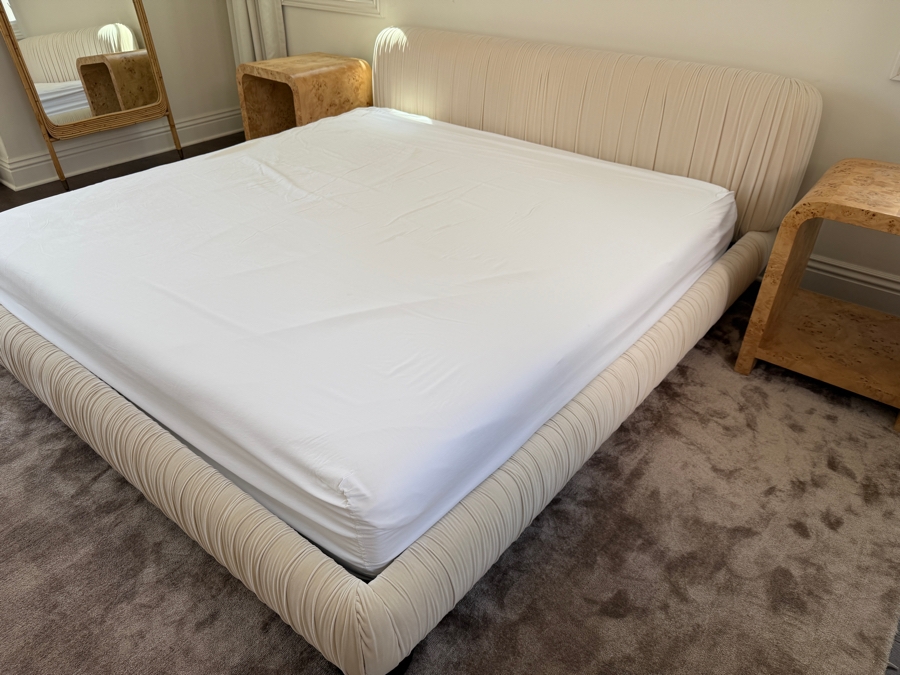 CB2 King Cantar Ivory Velvet Upholstered Bed Frame (Mattress Not Included) [Photo 6]
